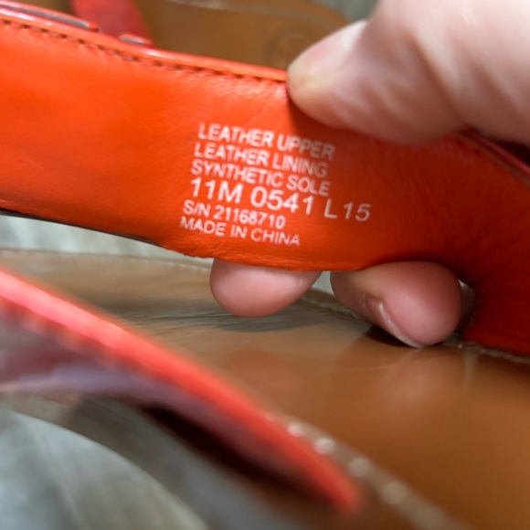 TORY BURCH Marcia Patent Toe-Ring Sandal Brilliant Orange - Picture 4 of 7